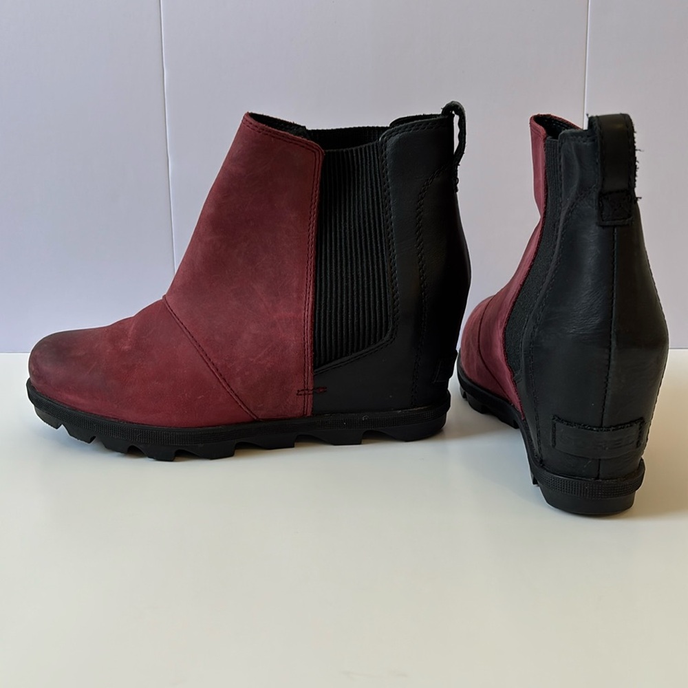 Sorel wedge boots